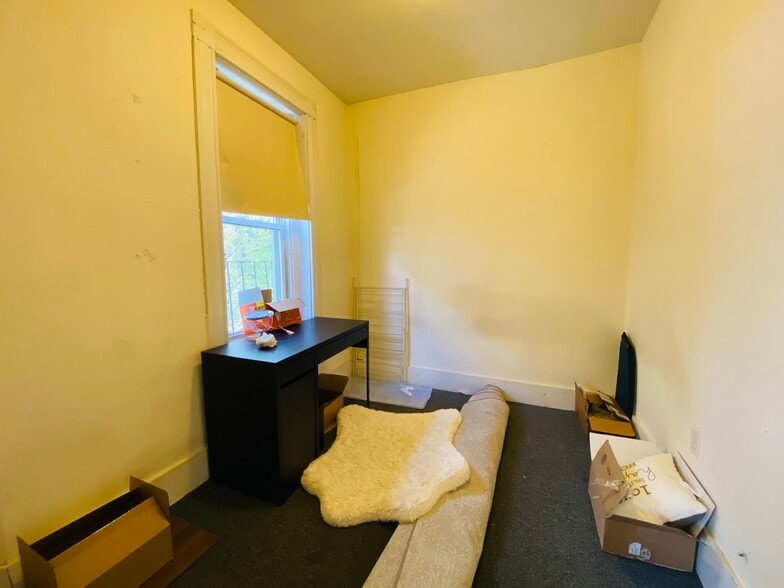 Building Photo - 76 Saint Stephen St