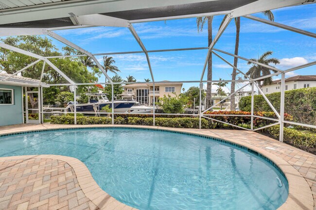 Building Photo - 836 NE 72nd St