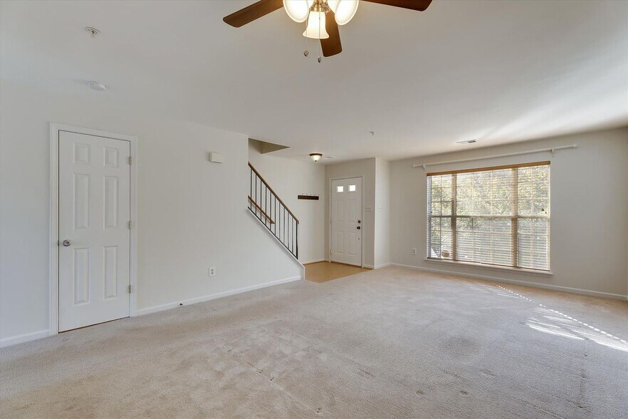 Building Photo - 1513 Danewood Ct