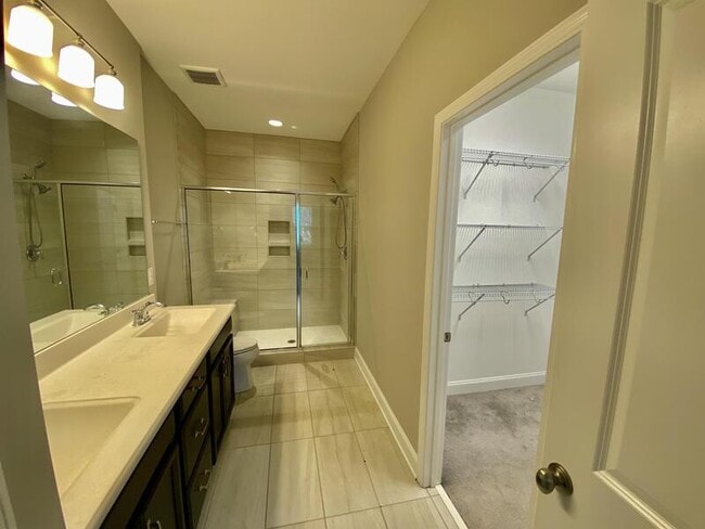 Building Photo - 248 Ellsworth Manor Dr