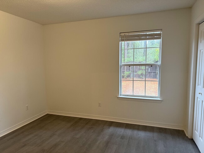 Building Photo - 2678 Hidden Estates Cir