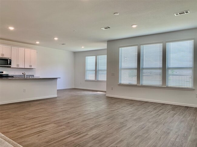 Building Photo - 1024 Greenshank Dr