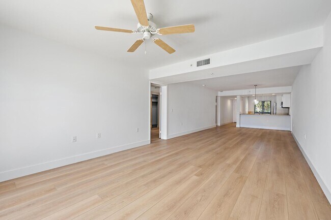 Building Photo - 1501 Marina Isle Way