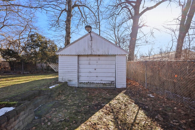 Building Photo - 1320 54th St SE