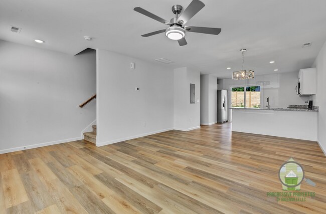 Building Photo - 8 Wofford Rd