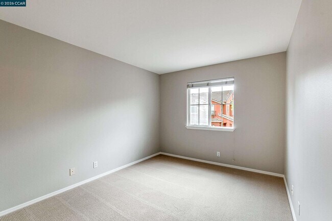 Building Photo - 435 Regal Lily Ln