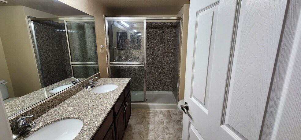 Building Photo - 1212 Bass Dr