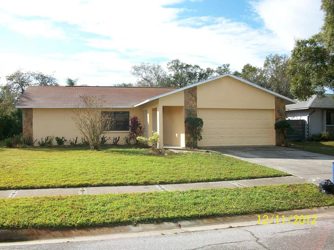 Primary Photo - 3/2 Spacious Home in Sarasota with 2 Car G...