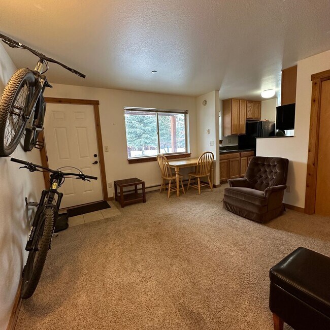 Building Photo - Furnished Studio Apartment in Victor, ID - Flexible Lease Terms