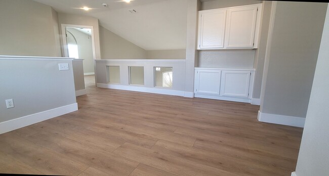 Building Photo - Super Summerlin Home