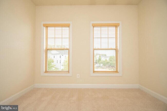 Building Photo - 22199 Falling Terrace