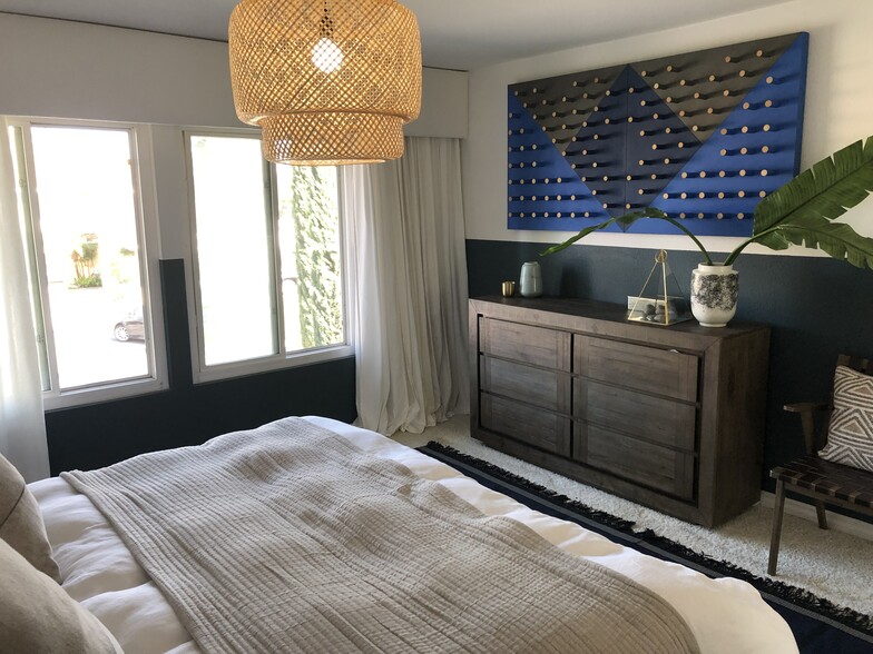 Building Photo - 15481 Cottonwood Cir