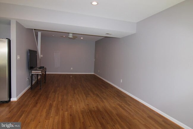 Building Photo - 25783 Fenian Ct