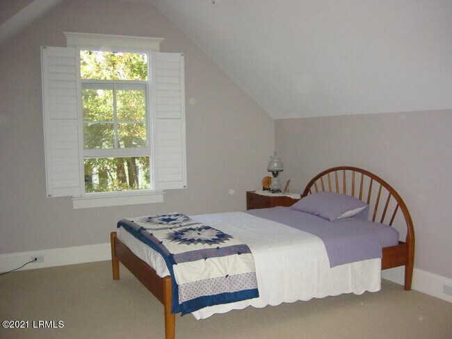 Building Photo - 31 Porcher Pinkney