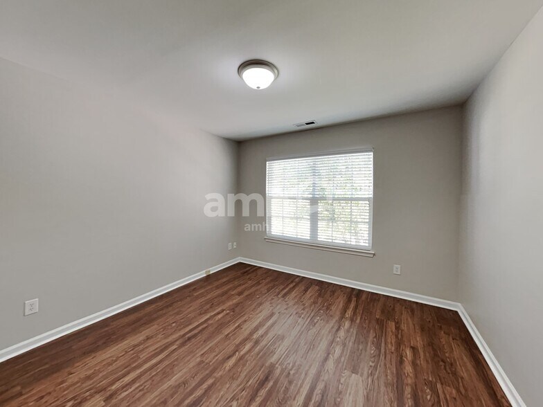 Building Photo - 9130 Hillston Ridge Rd
