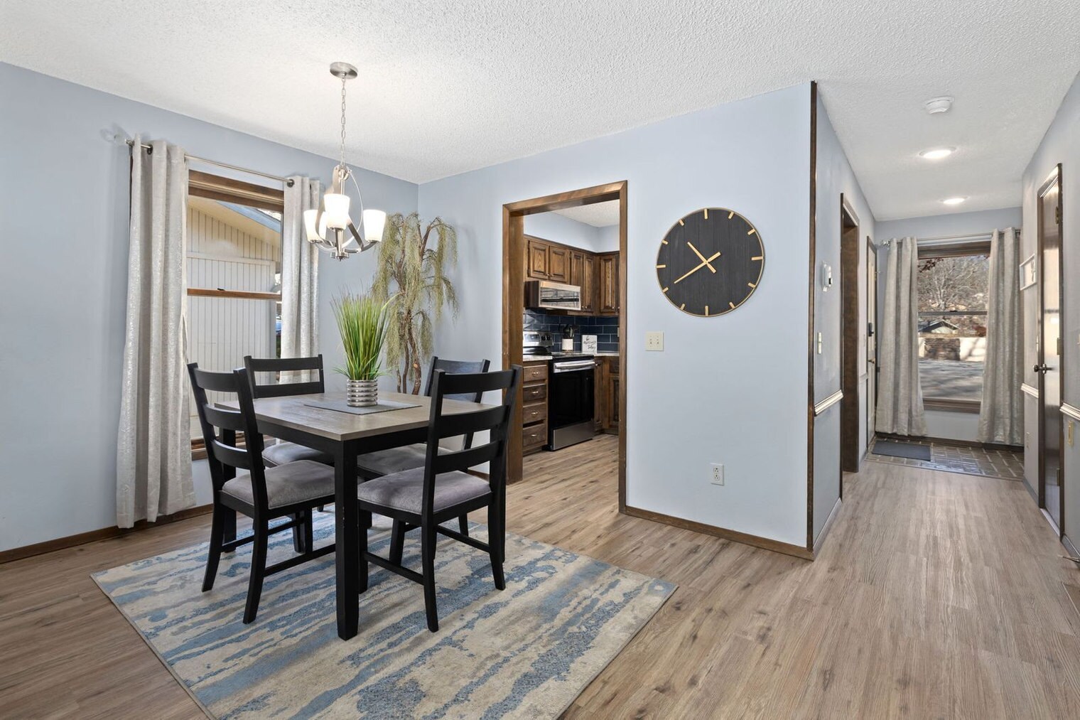 Building Photo - 9 August Ln