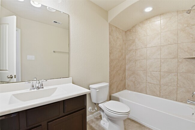 Building Photo - 23207 Verita Ct