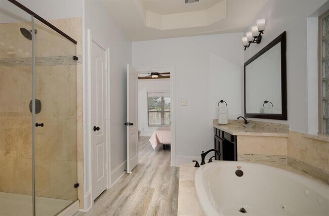 Building Photo - 9930 Pennymill Dr