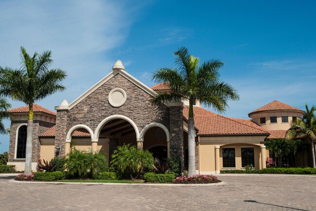 Building Photo - Available Annually July 1, 2025 - 2/2+den ...