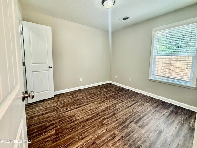 Building Photo - 705 Whispering Willow Way