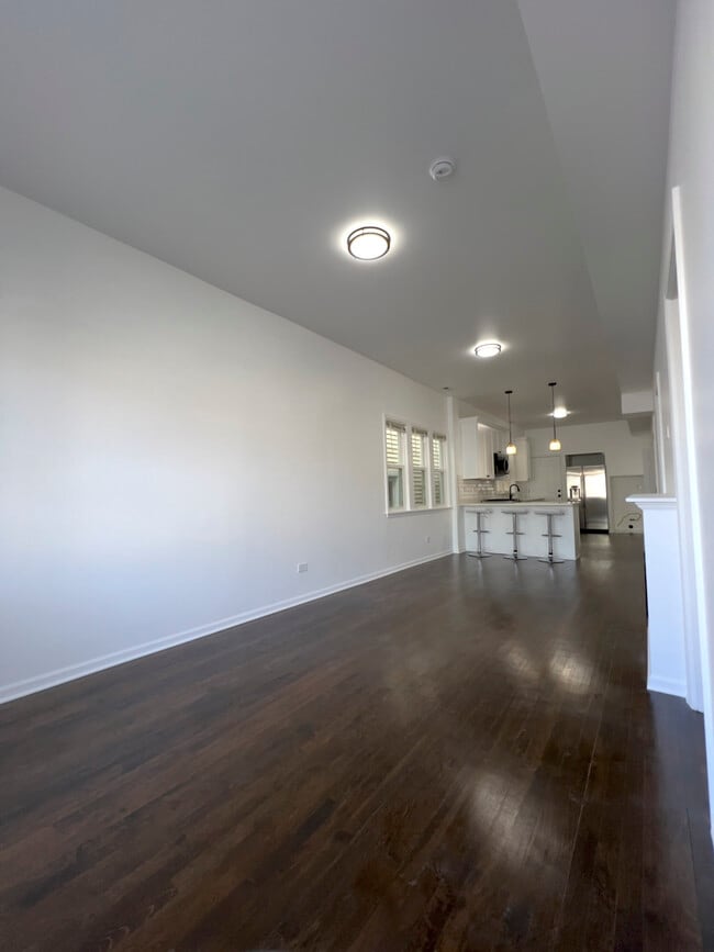 Building Photo - 4734 S Paulina St