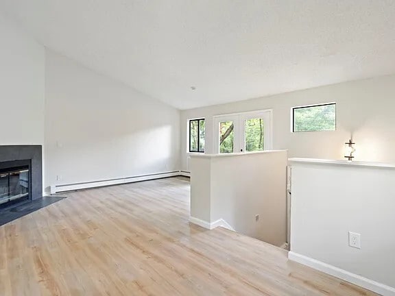 Building Photo - 38 Meadowlark Ln