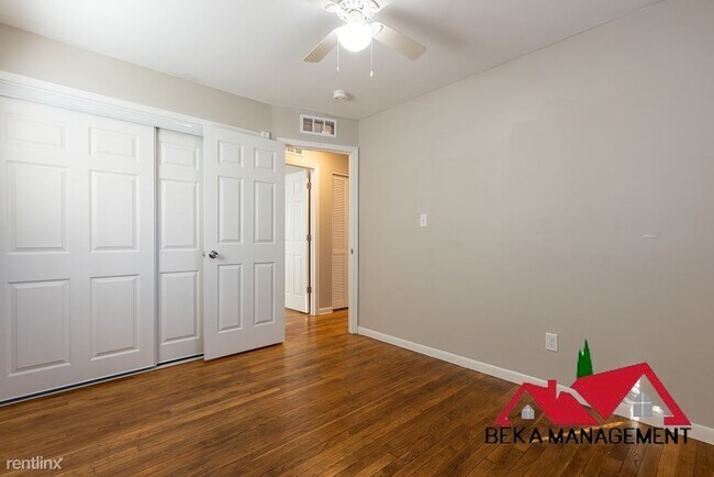 Building Photo - 3 br, 1.5 bath House - 650 Eugene St