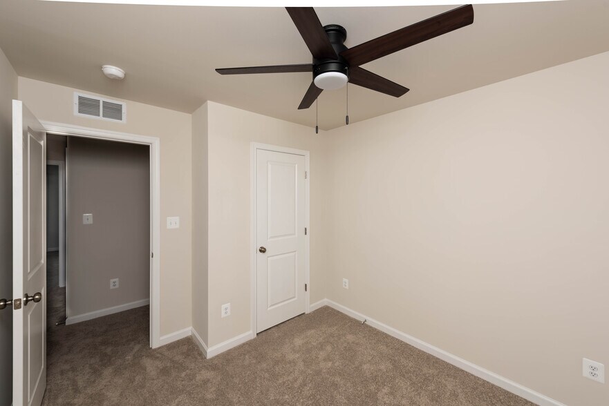 Secondary Bedroom 1 - 411 18th Ave