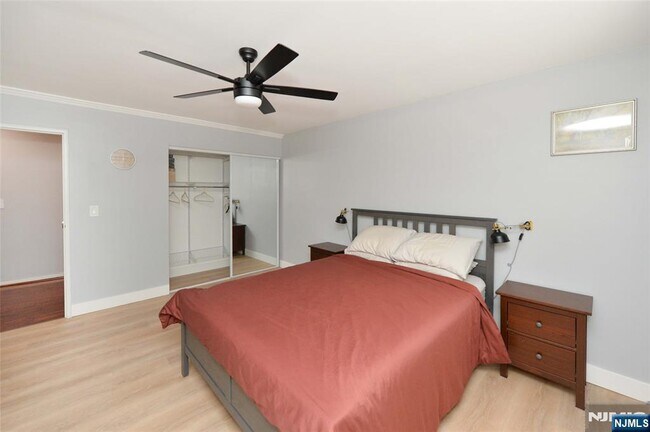 Building Photo - 199 Bergen Turnpike