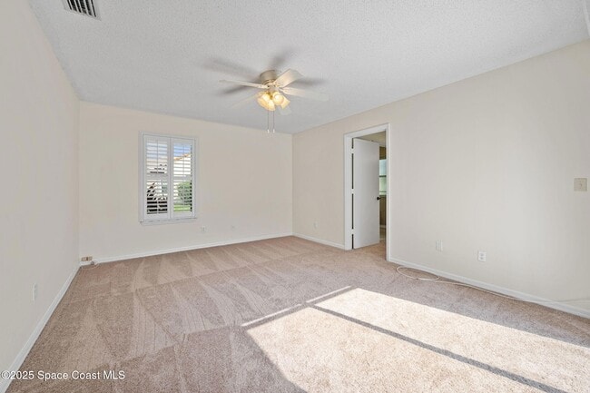 Building Photo - 763 Green Valley Ln