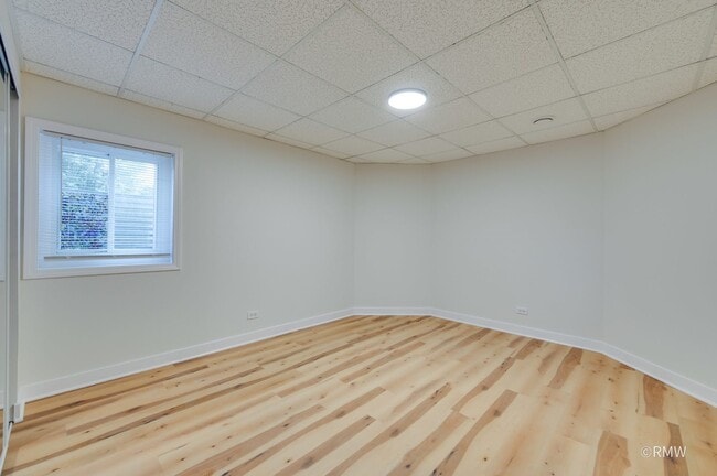 Building Photo - 770 Cole Dr