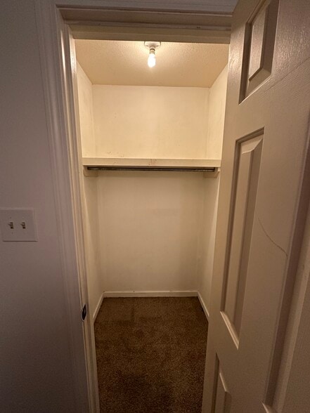 guest closet - 344 Brookwoods Dr