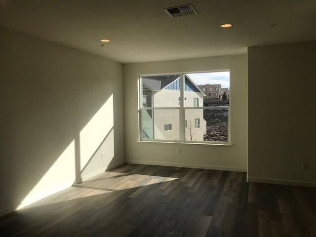 Building Photo - Brand New 3 Bedroom Townhome near UNR.