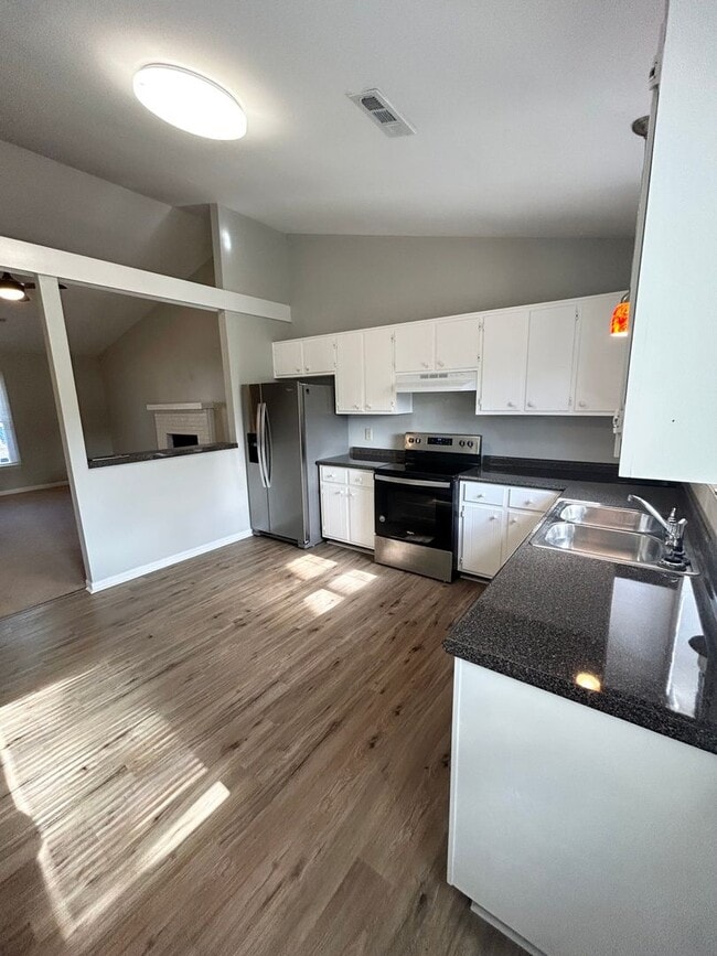 Building Photo - Welcome to Village Cedars!