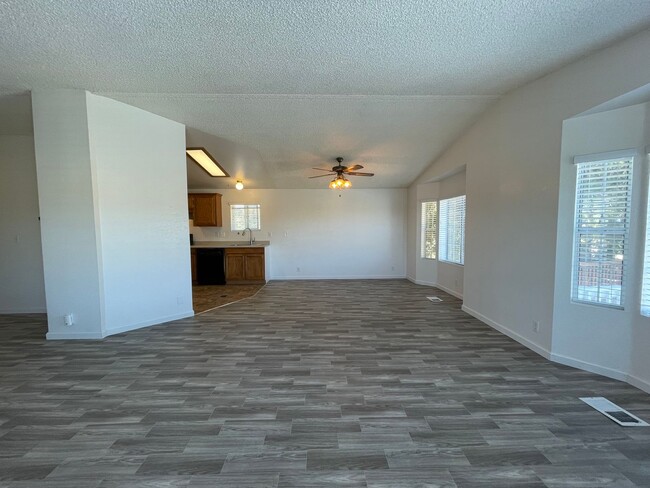 Building Photo - Country Living Meets Livestock-Friendly Co...