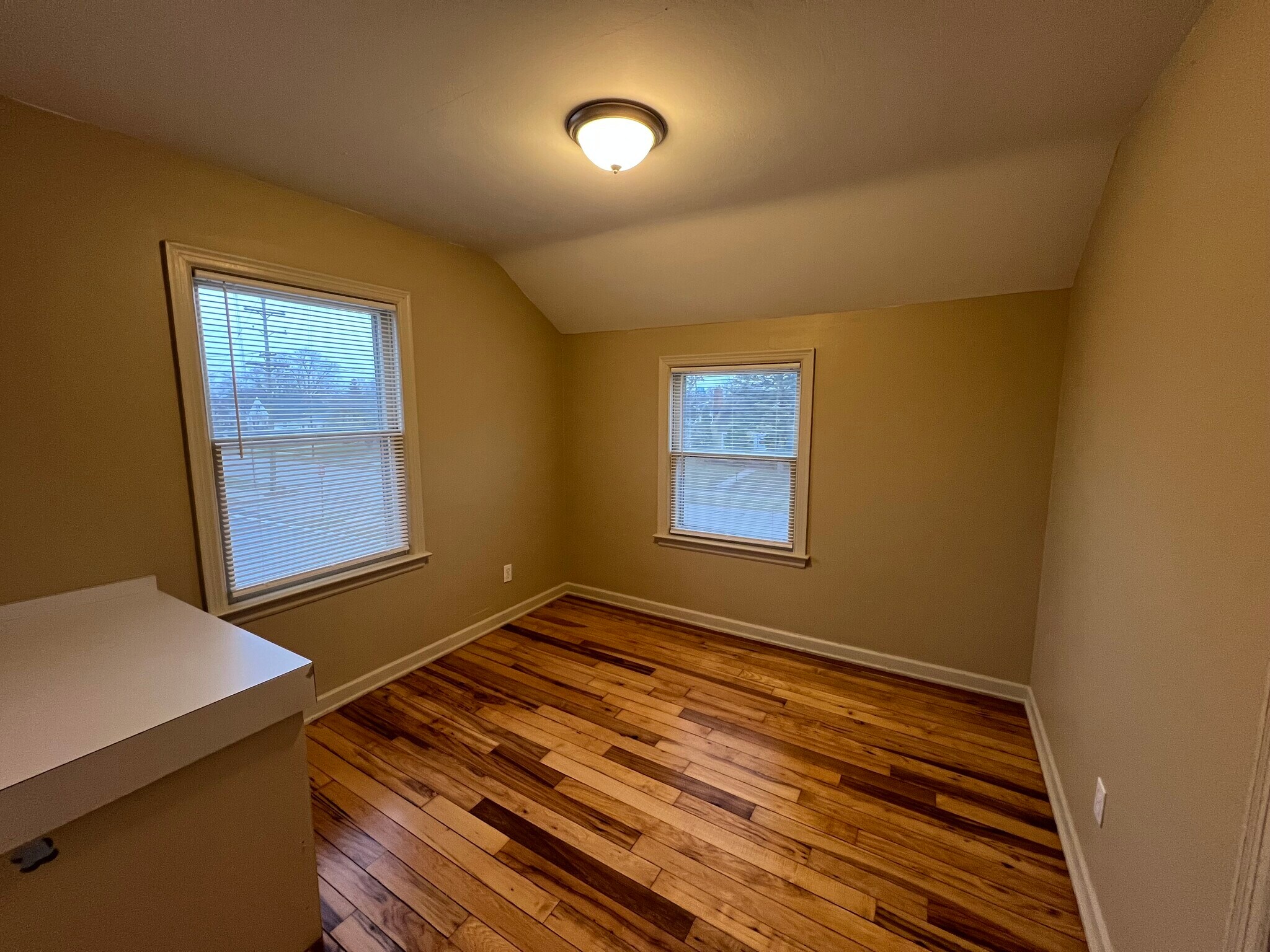 Building Photo - 945 Sylvia St NW