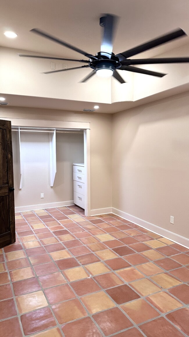 Building Photo - 13113 Hearn Rd