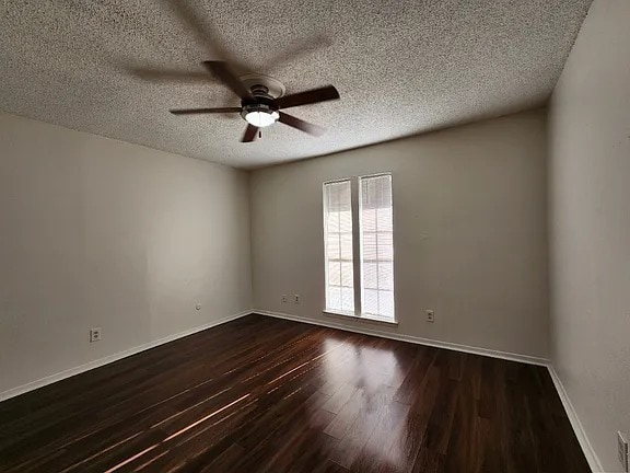 Building Photo - 421 Cousins Ln