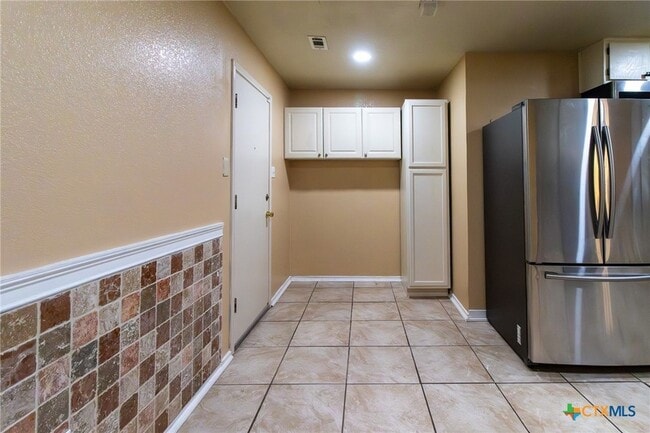 Building Photo - 4406 Bowles Dr
