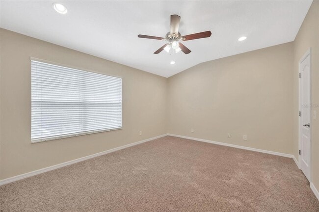 Building Photo - 5809 Fishhawk Ridge Dr