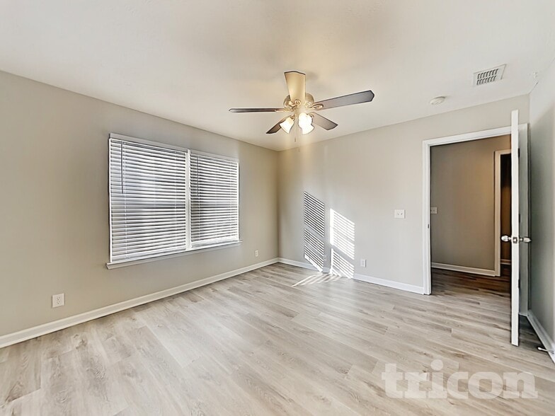 Building Photo - 3052 Ace Wintermeyer Dr