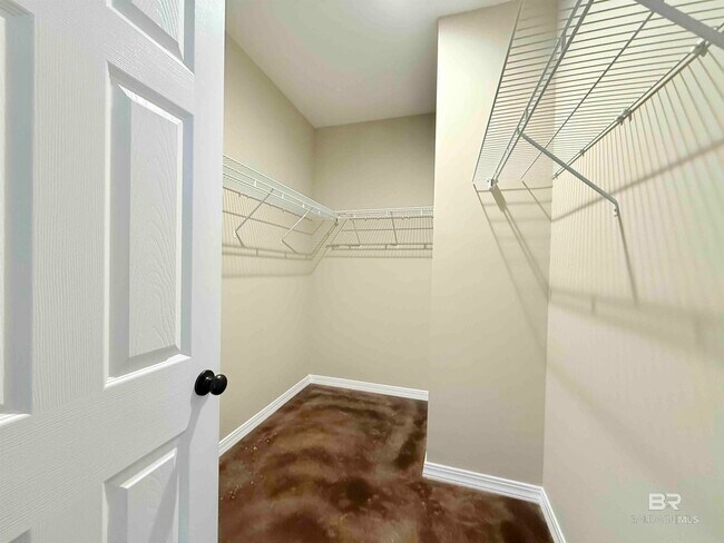 Building Photo - 33071 Stables Dr E