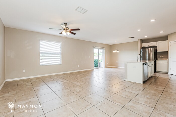 Building Photo - 6523 Trent Creek Dr