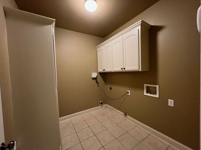 Building Photo - Pelican Crossing