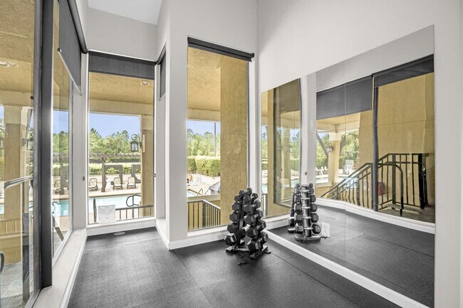Building Photo - 14590 Damai Ln