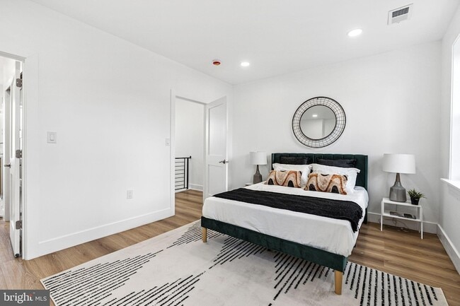 Building Photo - 908 Reed St