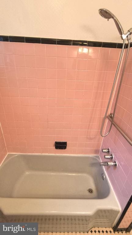 Building Photo - 2702 S 18th St