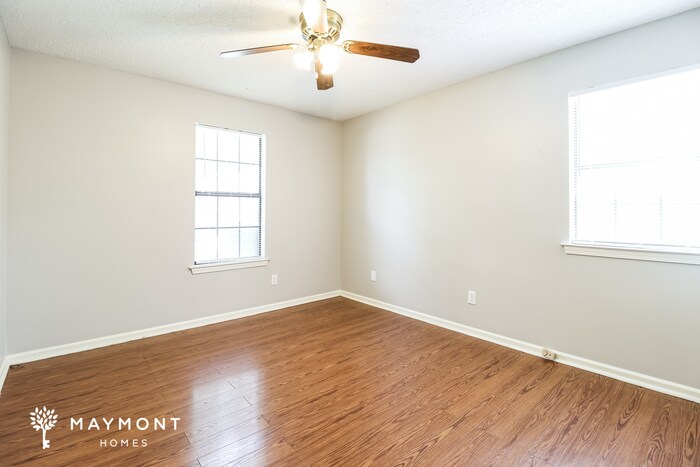 Building Photo - 105 Whitewood Dr