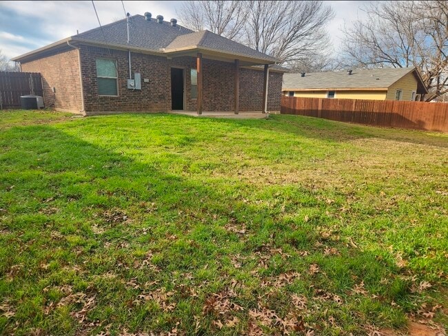 Building Photo - 437 Dunlap Ave