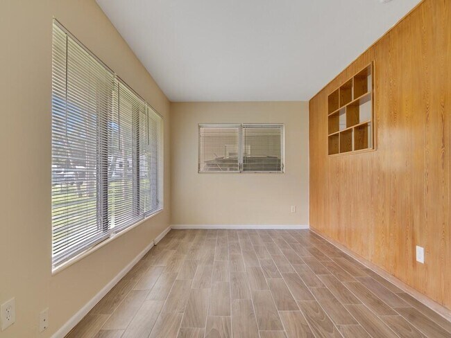 Building Photo - 7502 Pacific Ave